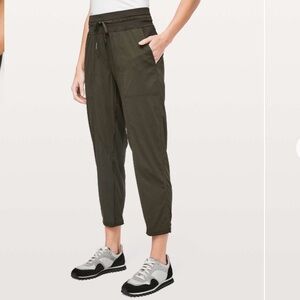 Lululemon Dance Studio Crop *25" Dark Olive Size 8 Gym Yoga Activewear